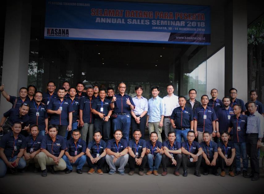 Sesi pelatihan teknisi dan operator forklift